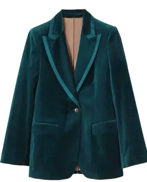 Claudia Winkleman The Celebrity Traitors Coat - Image 2